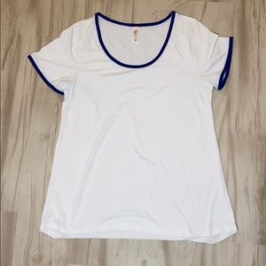 LuLaRoe | Trimmed Tee
